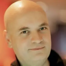 Headshot Thierry Weber